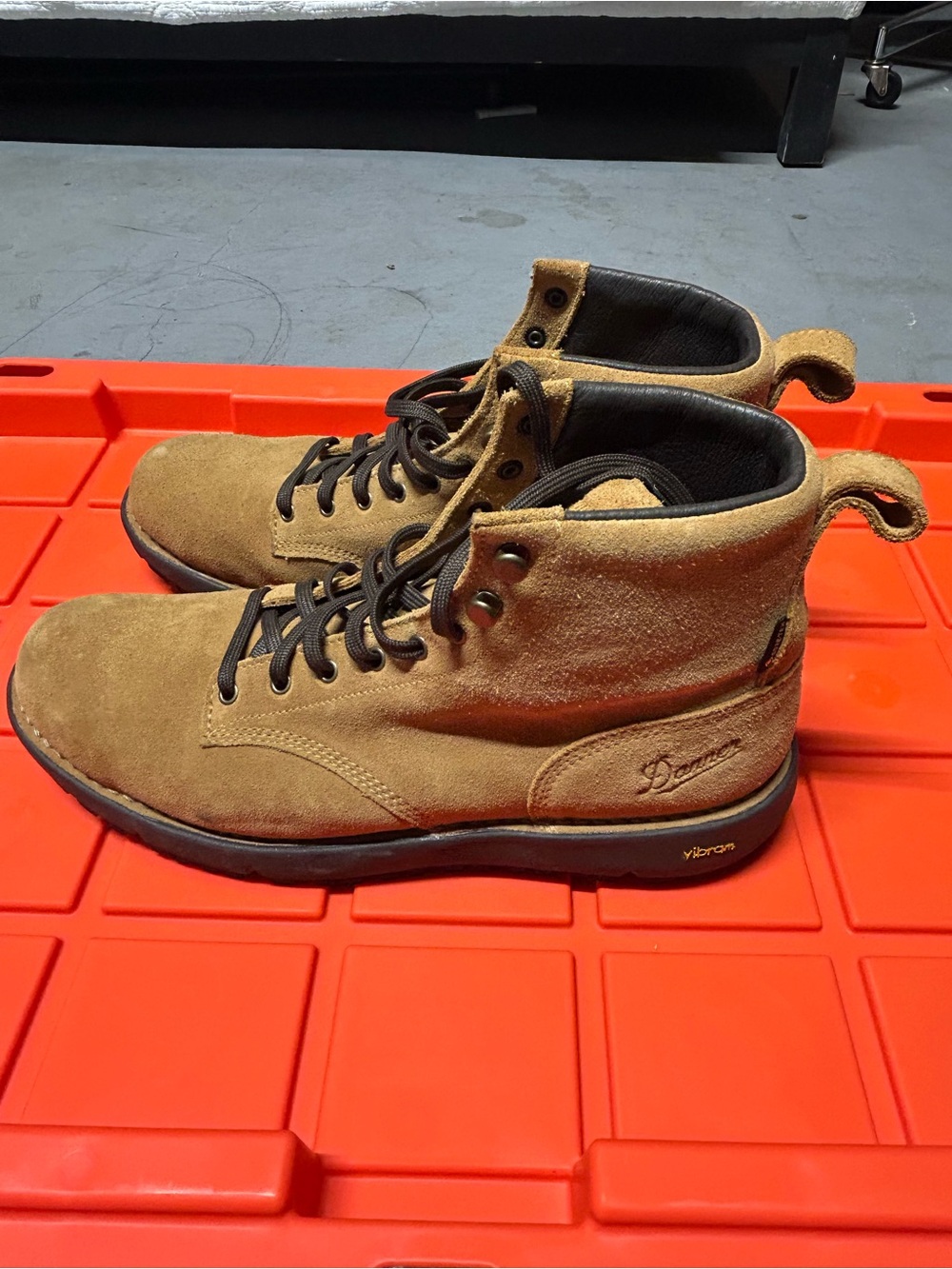 Danner Men's Tan Suede Chukka Boots with Black Lining